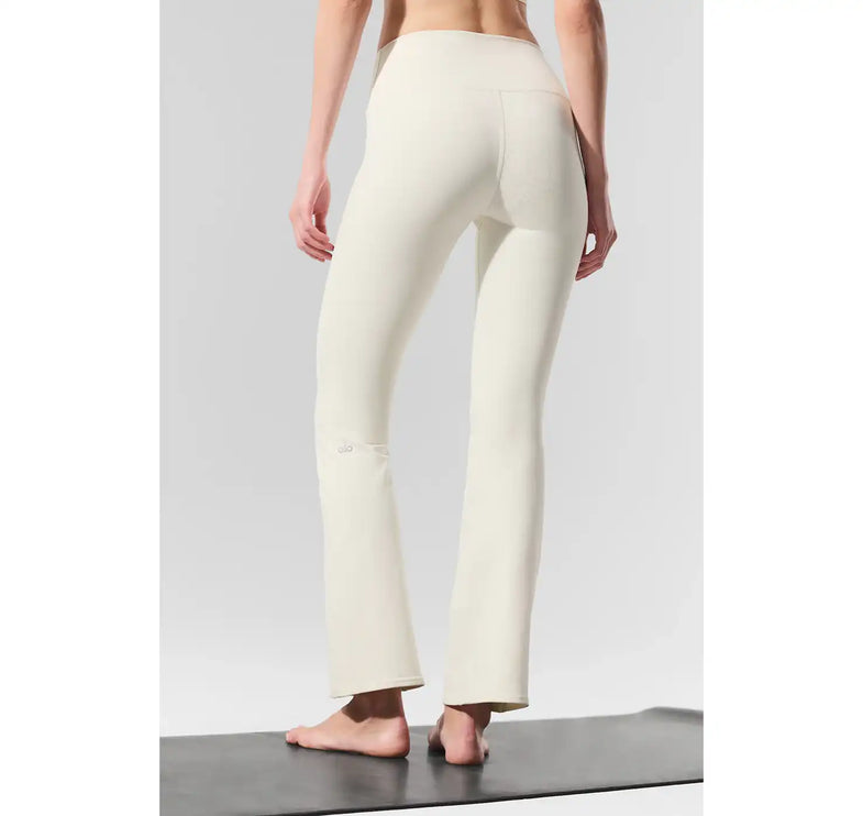 alo Women's Airbrush High-Waist 7/8 Bootcut Legging Ivory