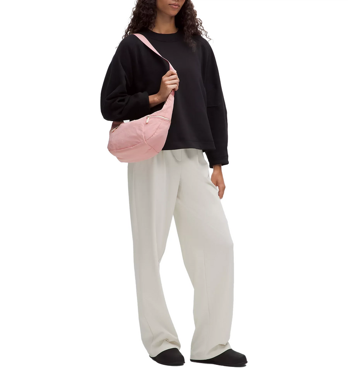 lululemon Unisex Slouchy Sling Bag 6L Metal Hardware Pink Haze/Gold