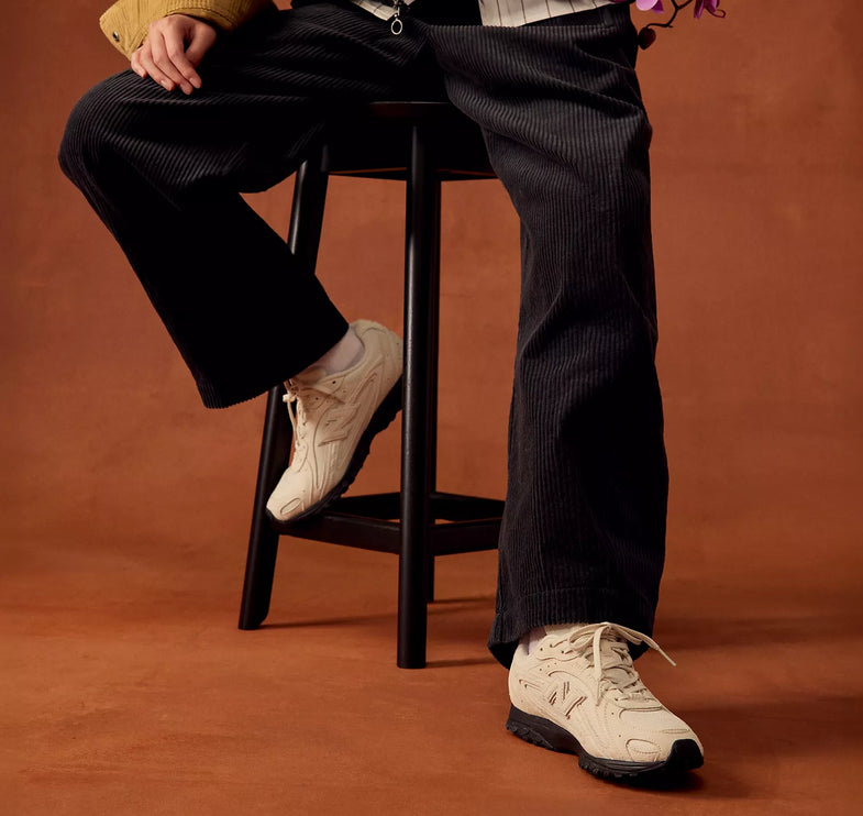 New Balance Lunar New Year 204L Linen with Shadow Red and Black U204L8OV