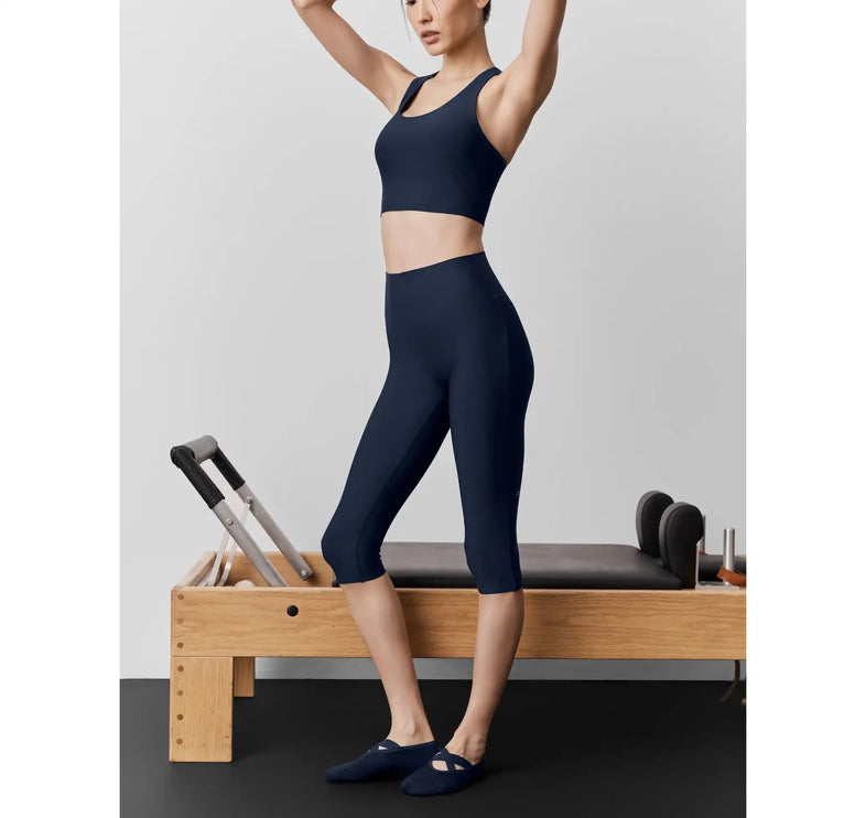 alo Women's Airlift High-Waist Sleek Capri Navy