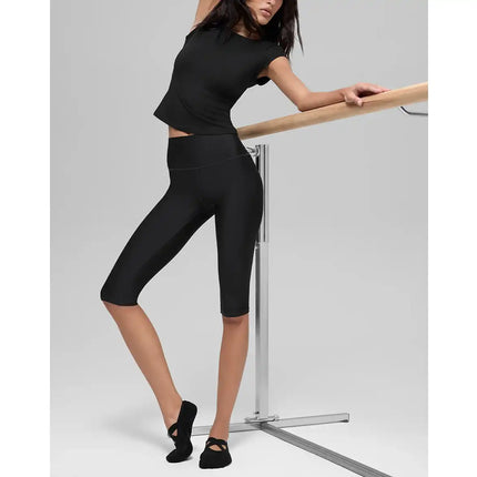 alo Women's 16'' High-Waist Airlift Capri Black