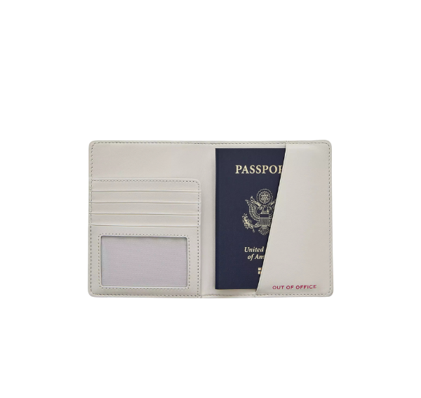 Marc Jacobs Women's The Doodle Passport Case White