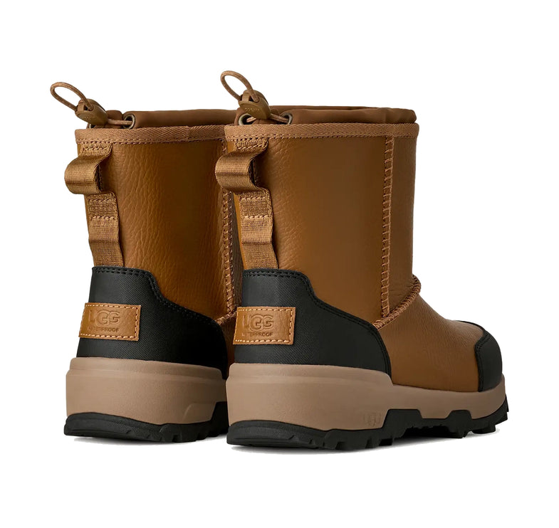 UGG Toddlers / Big Kids' Adirondack Boot XXV Pull-On Chestnut