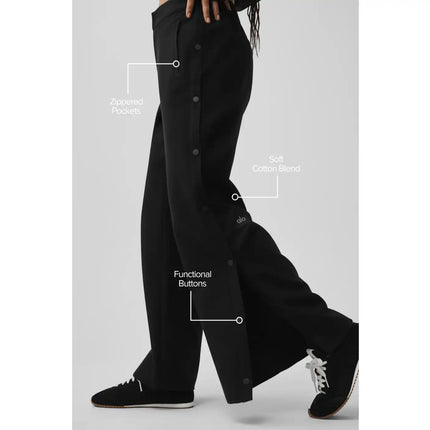 alo Women's Mid-Rise Cosmopolitan Snap Pant Black