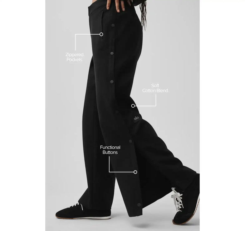 alo Women's Mid-Rise Cosmopolitan Snap Pant Black