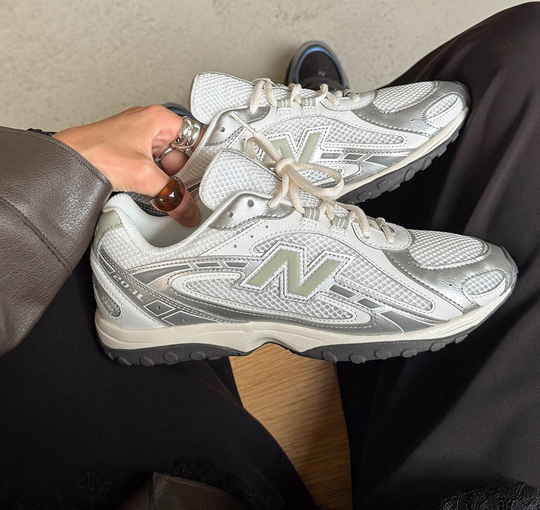 New Balance 204L Silver Metallic with Garter Snake U204LSWB - Hafta Sonuna Özel Fiyat