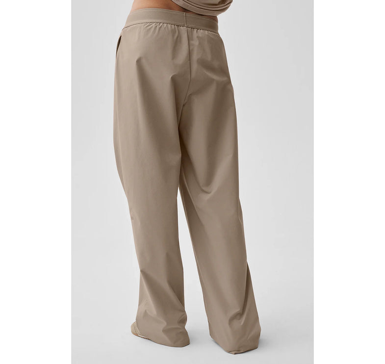 alo Women's Suit Up Trouser (Long) Gravel