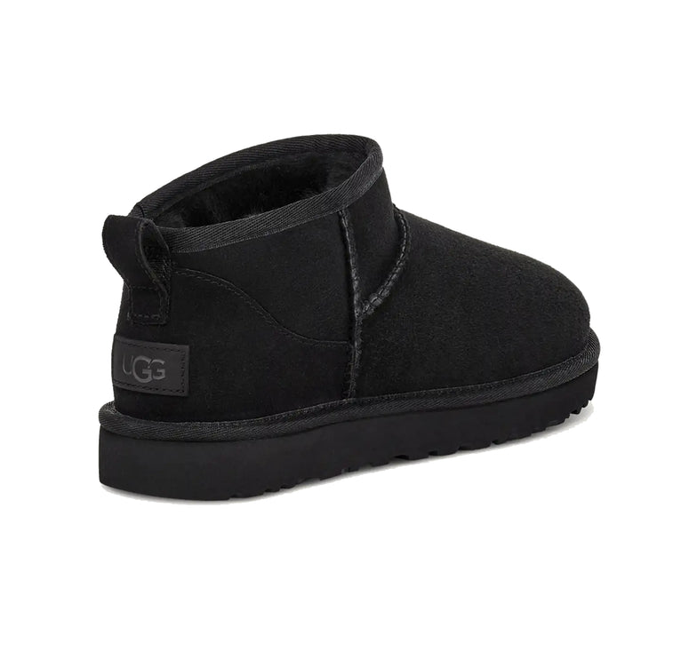 UGG Classic Ultra Mini kadın botu, siyah süet