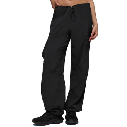 alo Women's Low Rise Megastar Cargo Pant Black