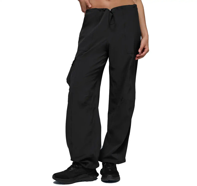alo Women's Low Rise Megastar Cargo Pant Black