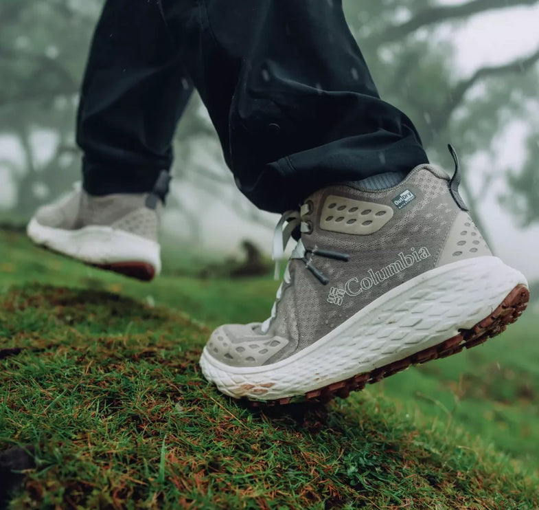 Columbia Women's Konos TRS OutDry Mid Shoe Soft Taupe/Granite Purple