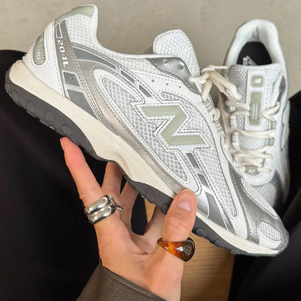 New Balance 204L Silver Metallic with Garter Snake U204LSWB - Hafta Sonuna Özel Fiyat