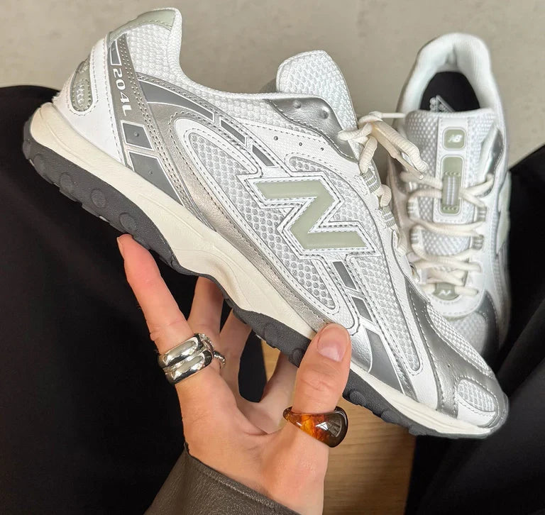 New Balance 204L Silver Metallic with Garter Snake U204LSWB - Hafta Sonuna Özel Fiyat