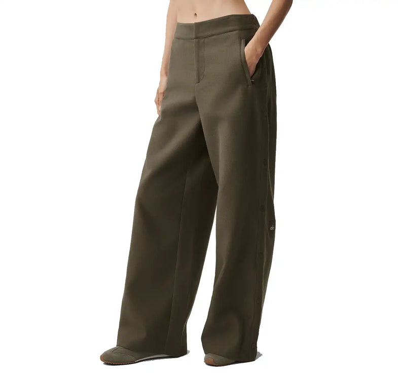 alo Women's Mid-Rise Cosmopolitan Snap Pant Olive Tree