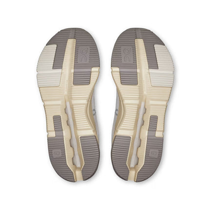 ON Women's Cloudnova Form 2 TT Wolf/Cream