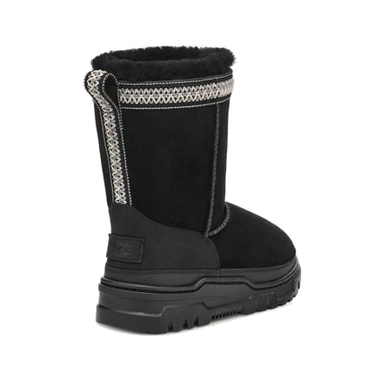 UGG Big Kid's Classic Short TrailGazer Boot Black