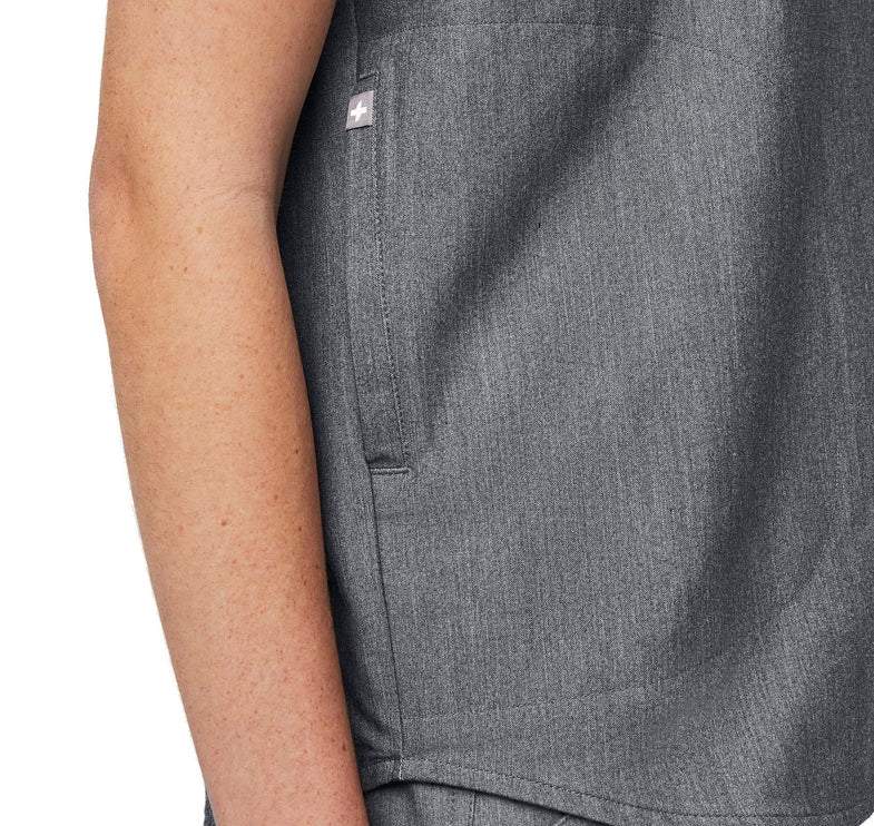 FIGS Women's Rafaela Oversized Scrub Top Graphite