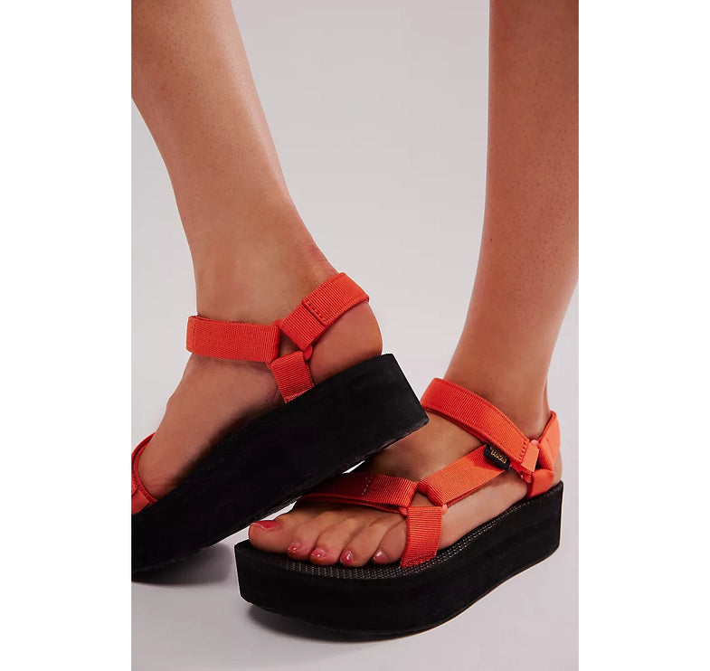 Teva Women's Flatform Universal Sandals Tigerlily