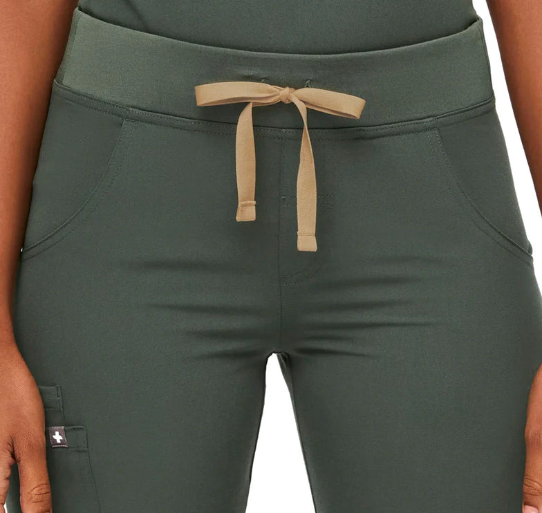FIGS Women's Kade Cargo Scrub Pants Moss