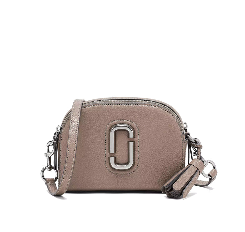 Marc Jacobs Women's The Pebble Shutter Cement