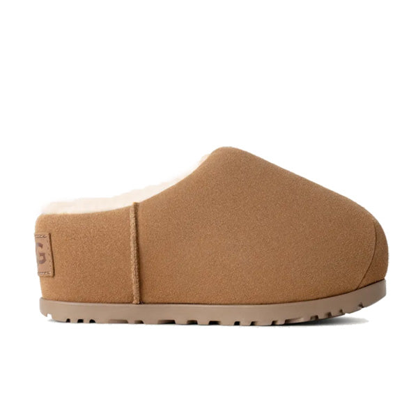 UGG Women's Pumped Slide Chestnut