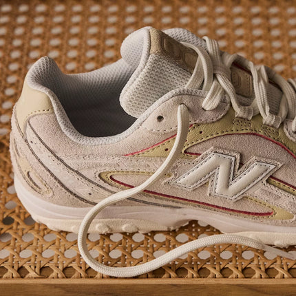 New Balance 204L Sea Salt with Bone and Pink Eraser U204LSC