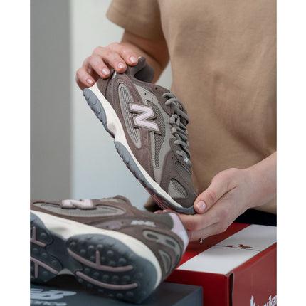 New Balance 204L Cortado with Pink Stone U204L273