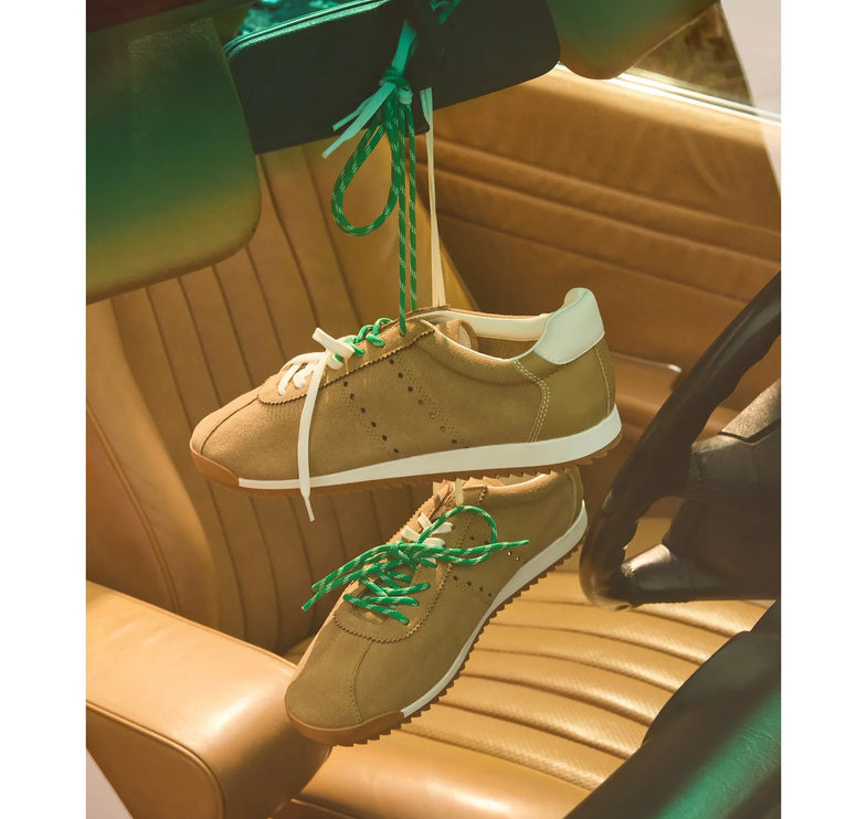 Steve Madden Women's MIRAGE Tan Suede Low-Top Sneakers Tan