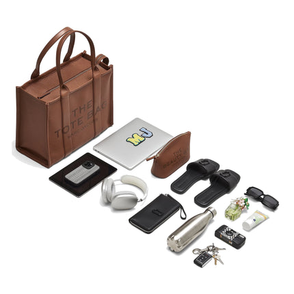 Marc Jacobs Women's The Leather Large Tote Bag Argan Oil