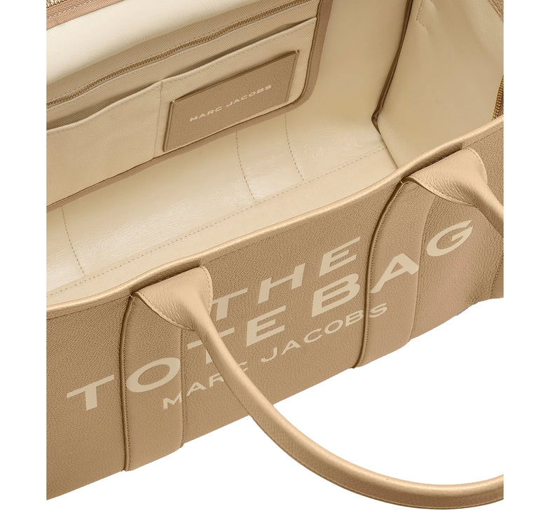 Marc Jacobs Women's The Leather Large Tote Bag Camel