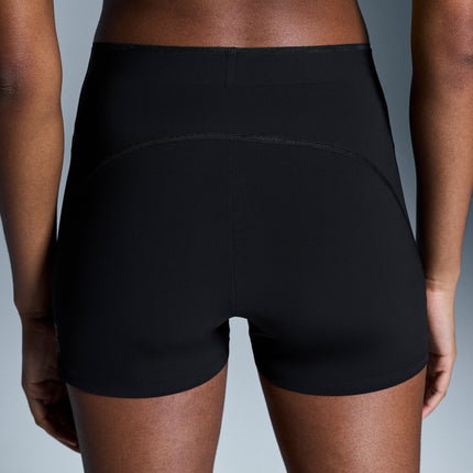 On Cloud Women's Race Tights Short 1 W Black