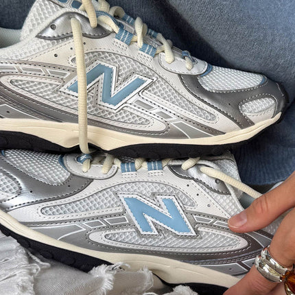 New Balance 204L Silver Metallic with Ice Blue U204LSWC - Hafta Sonuna Özel Fiyat