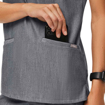 FIGS Women's Casma Three Pocket Scrub Top Graphite
