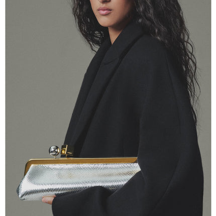 Jacquemus Women's The Salon Clutch Silver