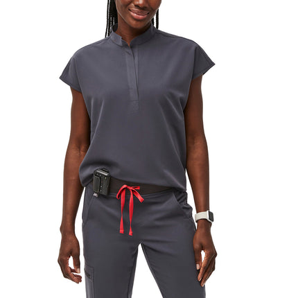 FIGS Women's Rafaela Oversized Scrub Top Charcoal