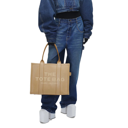 Marc Jacobs Women's The Leather Large Tote Bag Camel