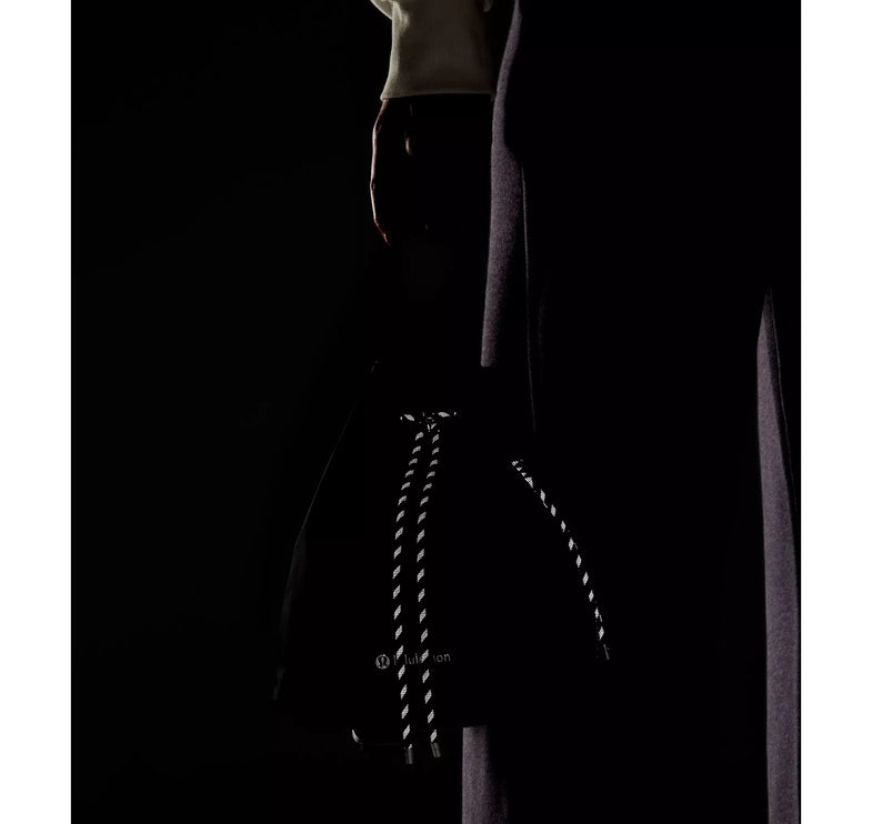 lululemon Unisex Drawstring Bucket Crossbody Bag 5L Black