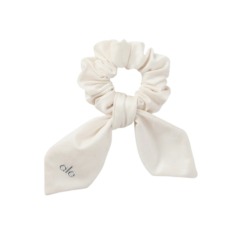 alo Women's Airlift Rhythm Scrunchie Ivory