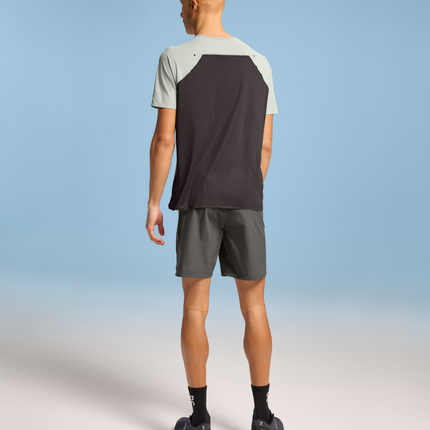 On Cloud Men's Performance Hybrid Short 1 M Shadow