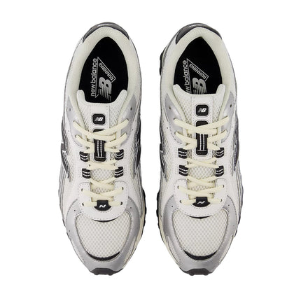 New Balance 204L Silver Metallic with Black U204LSWD