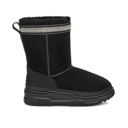 UGG Big Kid's Classic Short TrailGazer Boot Black