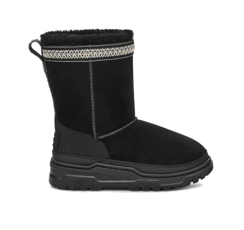 UGG Big Kid's Classic Short TrailGazer Boot Black