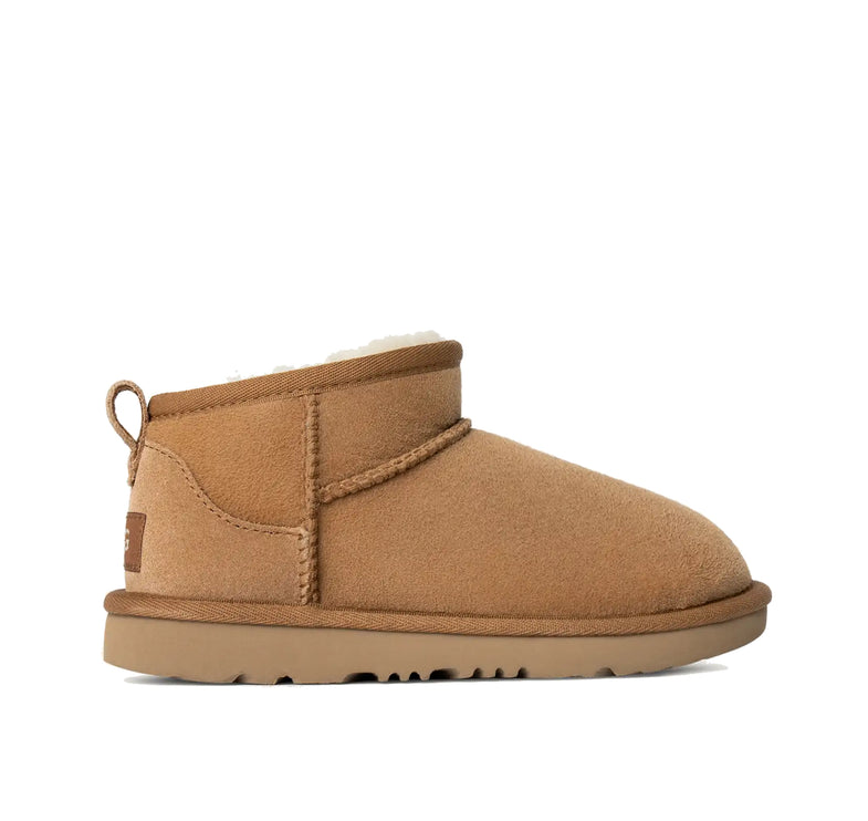 UGG Classic Ultra Mini çocuk botu, kahverengi (chestnut) süet