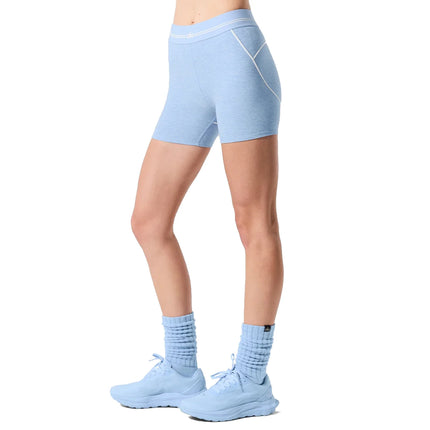 alo Women's 4” Alosoft High-Waist Heart Throb Short Seashell Blue Heather/White