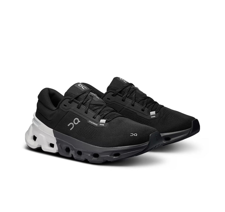 ON Women's Cloudflyer 5 Black/White