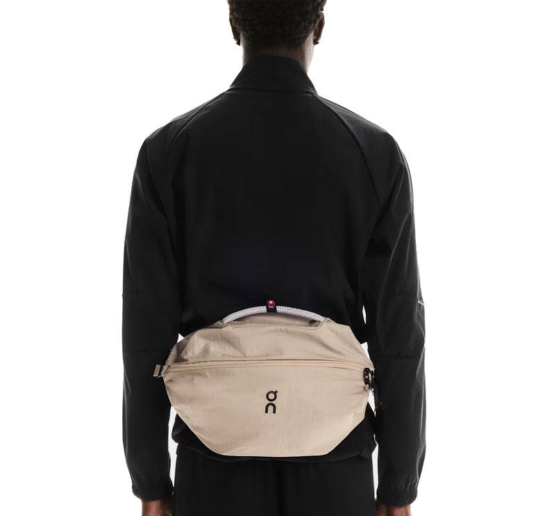 ON Sling Pack 9L Sand/Black