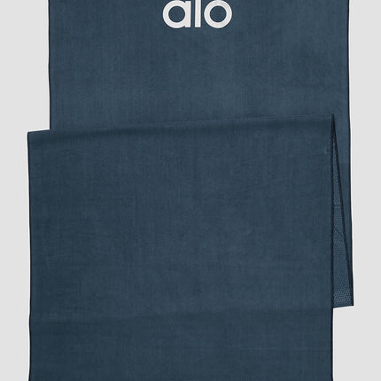 alo Men's Grounded No-Slip Towel - Eclipse