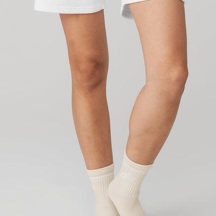 alo Men's Unisex Half-Crew Throwback Sock - Bone/White
