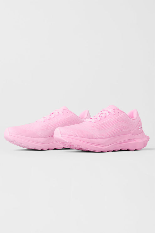 alo Shoes Alo Runner - Sweet Pink