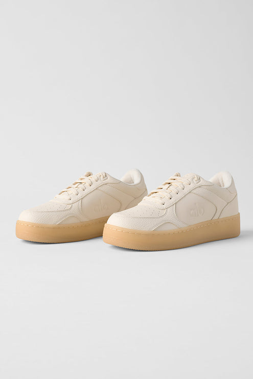 alo Shoes Alo Recovery Mode Sneaker - Clay